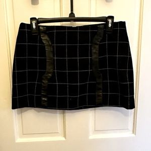 SALE!!! Bebe Skirt